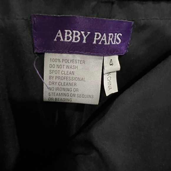 ABBY PARIS LONGS BY LUCCI LU DRESS - Picture 8 of 12